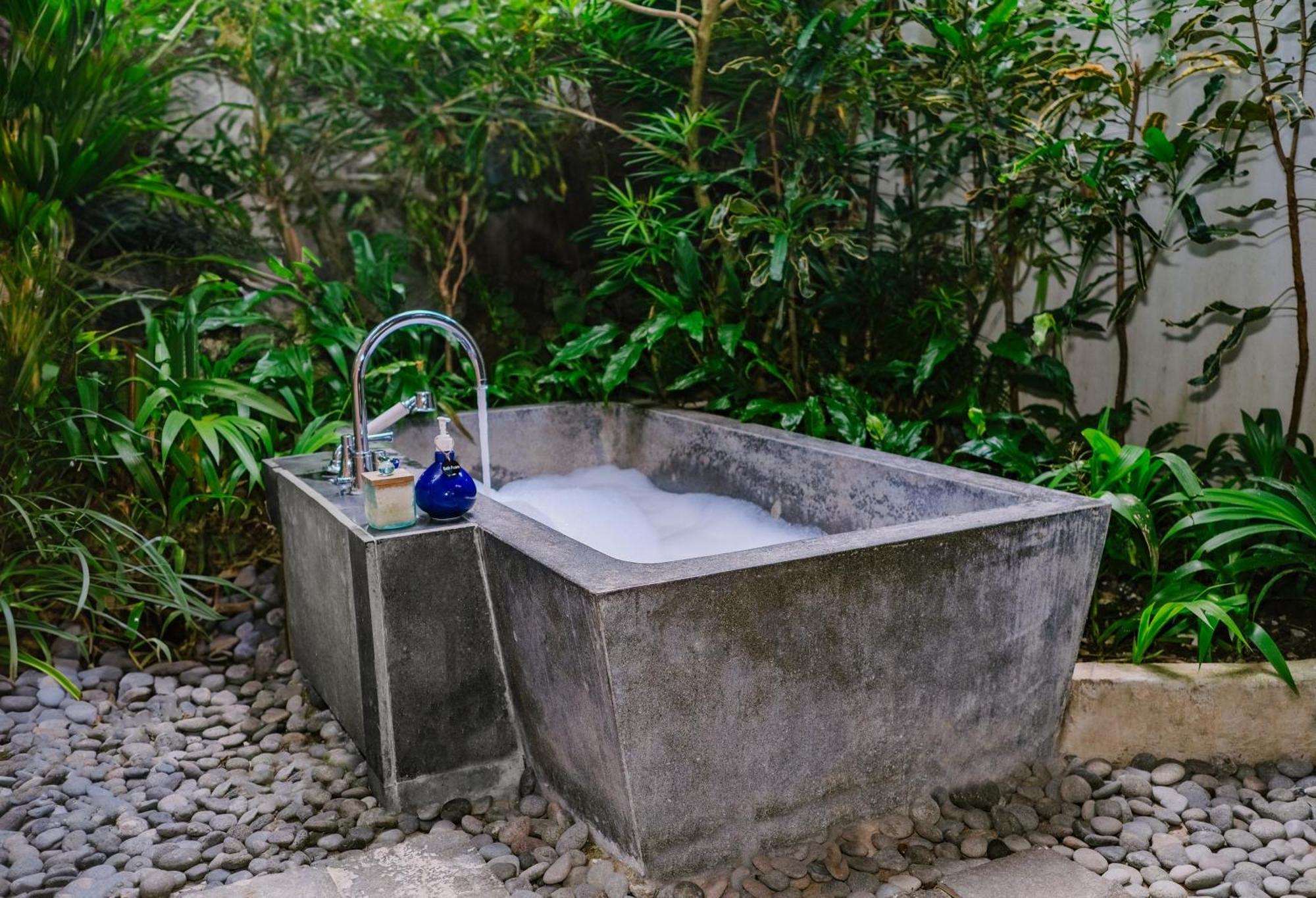 Amora Ubud Boutique Villas Eksteriør bilde